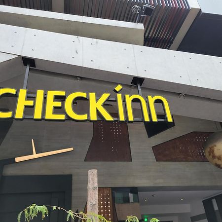 Check Inn Taichung Zhongshan Dış mekan fotoğraf