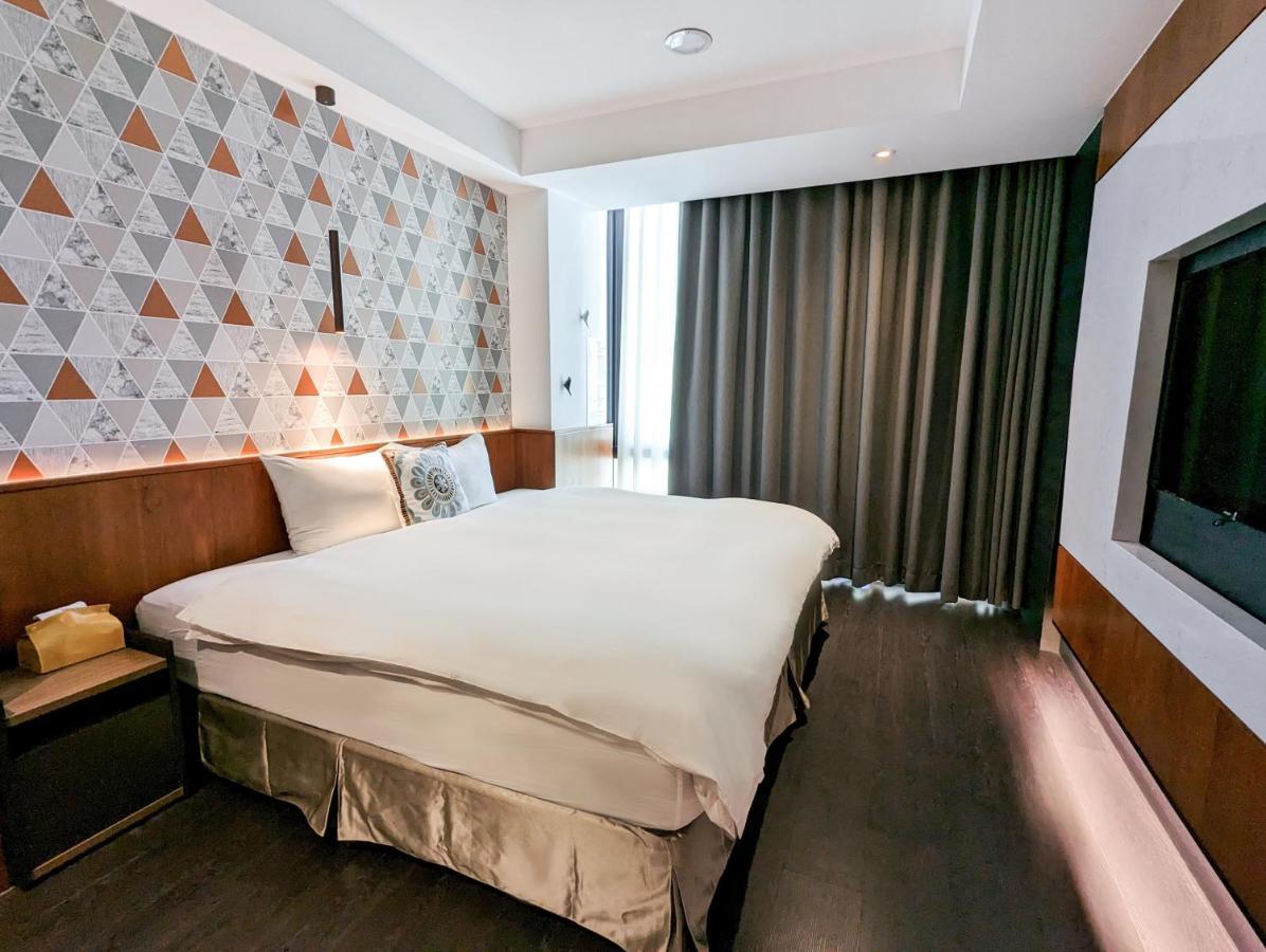 Check Inn Taichung Zhongshan Dış mekan fotoğraf