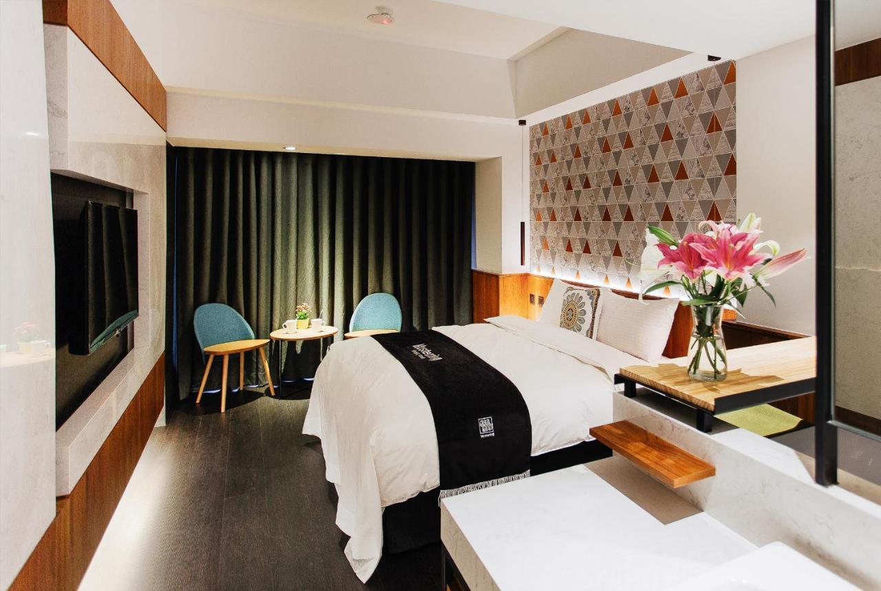 Check Inn Taichung Zhongshan Dış mekan fotoğraf