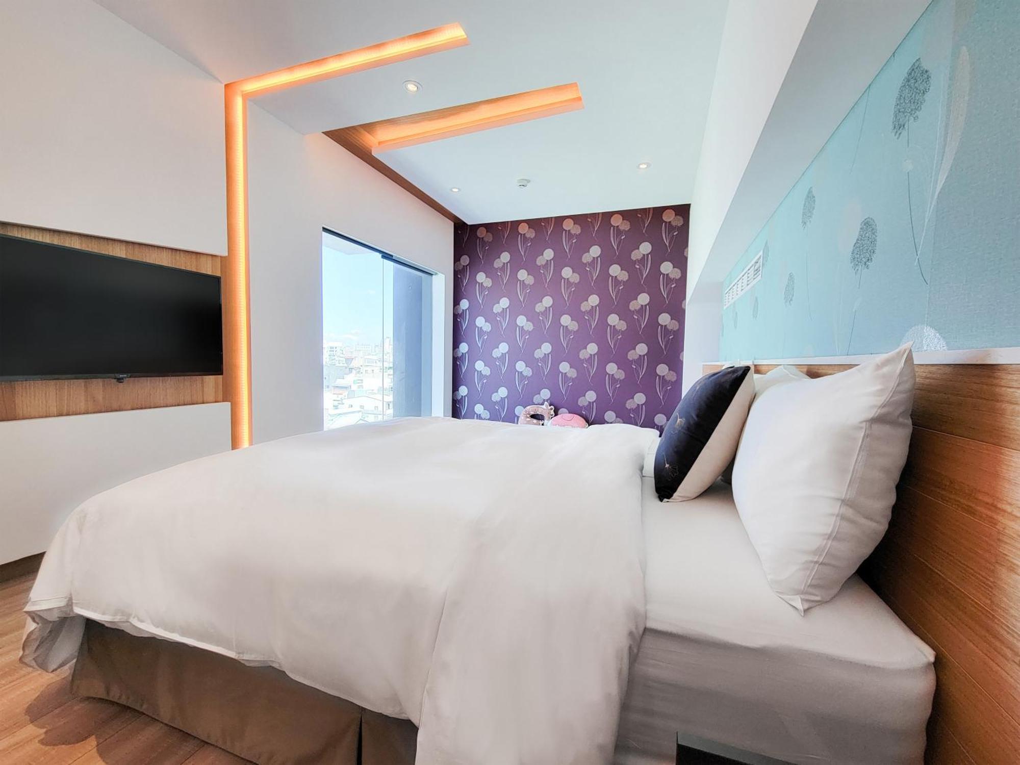 Check Inn Taichung Zhongshan Dış mekan fotoğraf