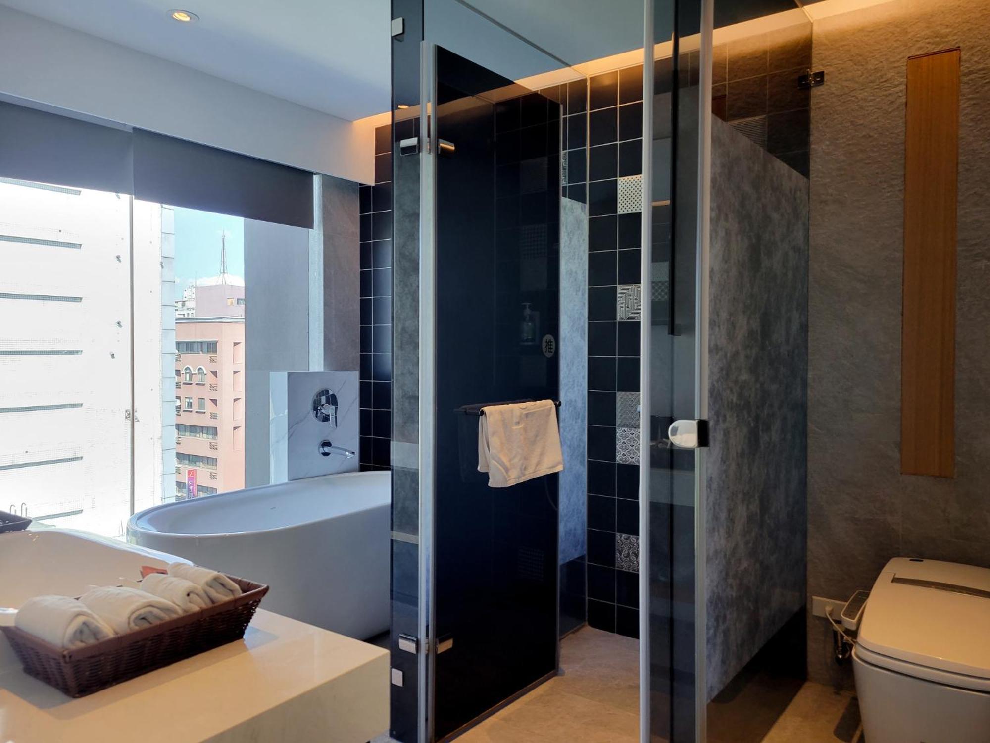 Check Inn Taichung Zhongshan Dış mekan fotoğraf